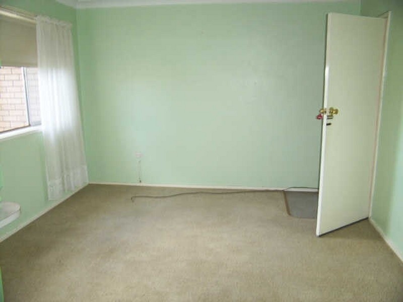 2/9 Kooralla Walk, Cowra NSW 2794