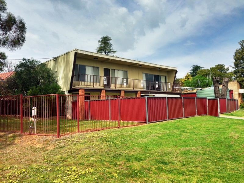13 Waugoola Street, Cowra NSW 2794