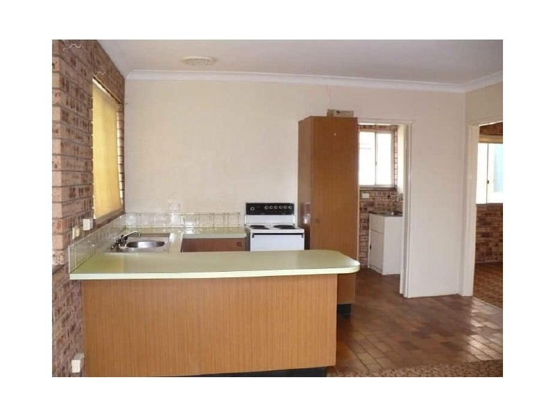 1/6 Cooyal Street, Cowra NSW 2794