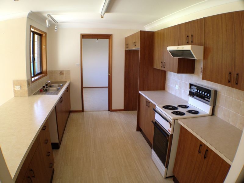 4 Dawson Drive, Cowra NSW 2794