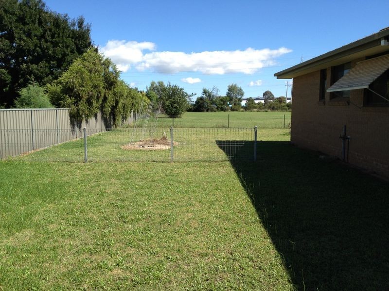 4 Dawson Drive, Cowra NSW 2794