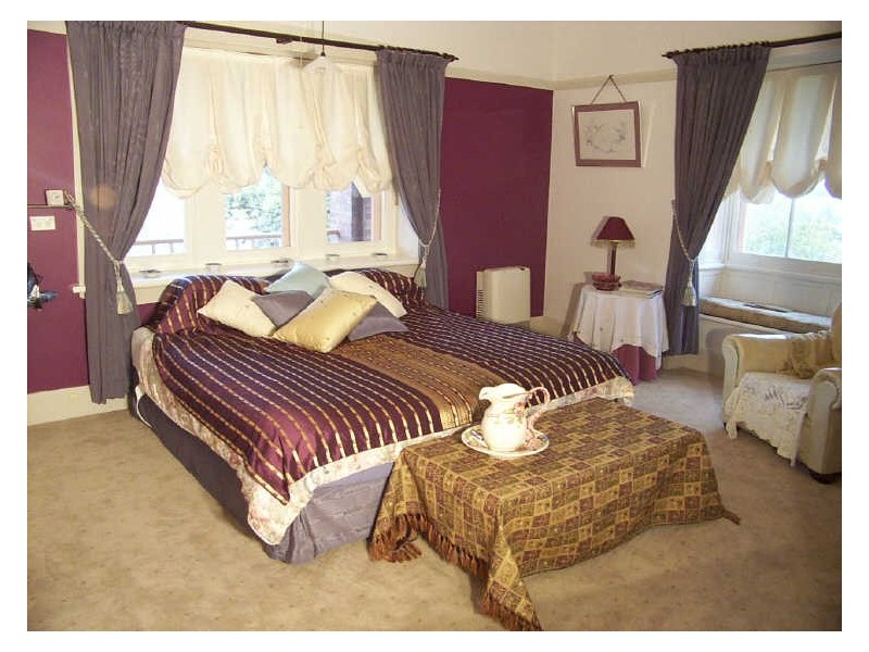90 Liverpool Street, Cowra NSW 2794