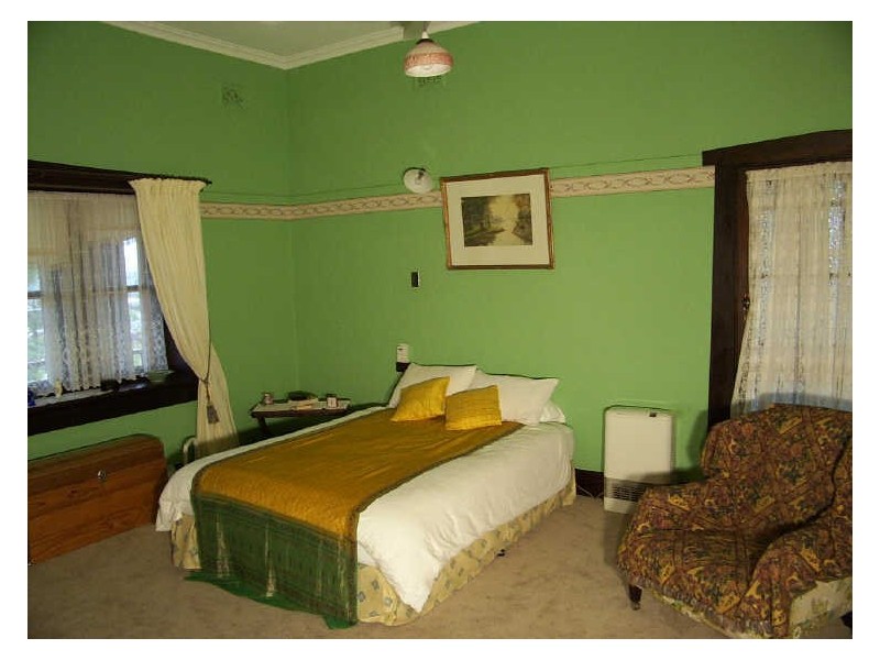 90 Liverpool Street, Cowra NSW 2794