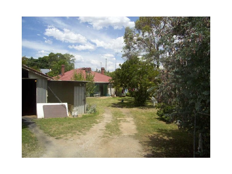 64 Macquarie Street, Cowra NSW 2794