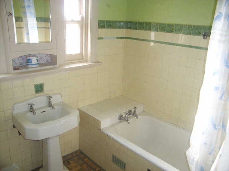 15 Carleton Street, Cowra NSW 2794