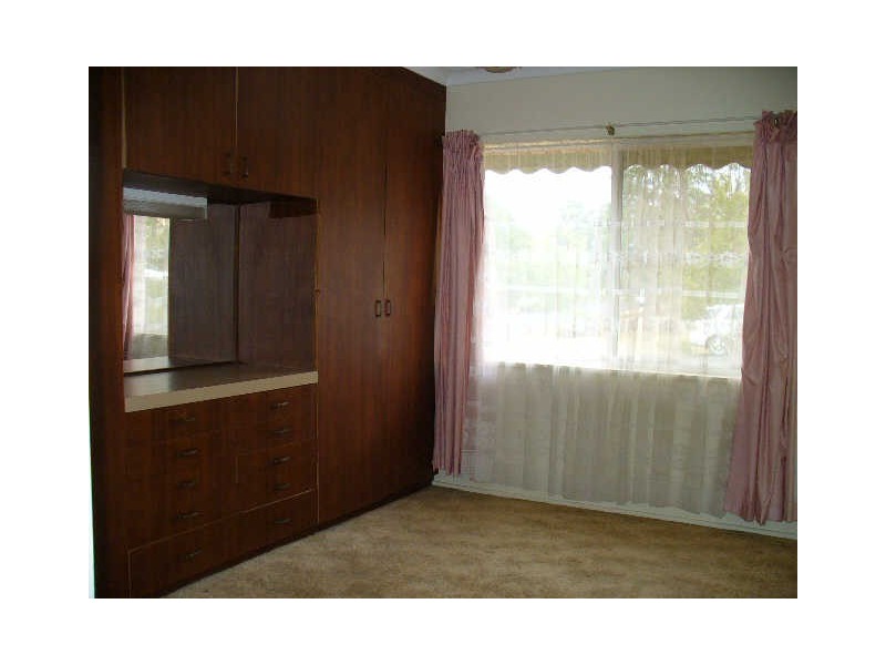 7 Karinya Street, Cowra NSW 2794