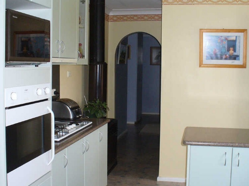 68 Hartley Street, Cowra NSW 2794