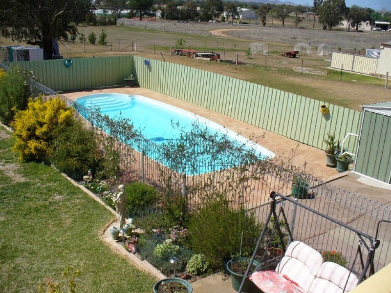 68 Hartley Street, Cowra NSW 2794