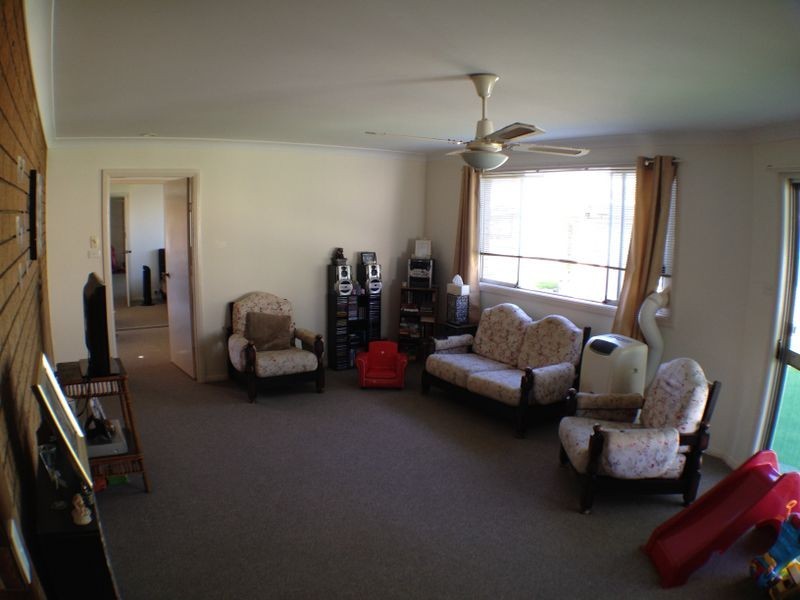 5 Coolabah Crescent, Cowra NSW 2794