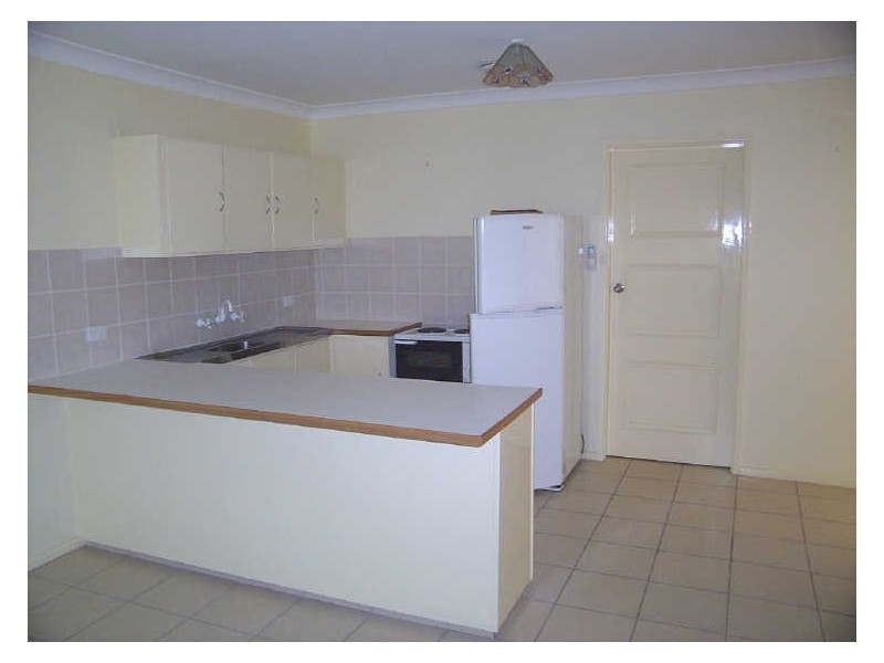 2/2 Daly Street, Cowra NSW 2794