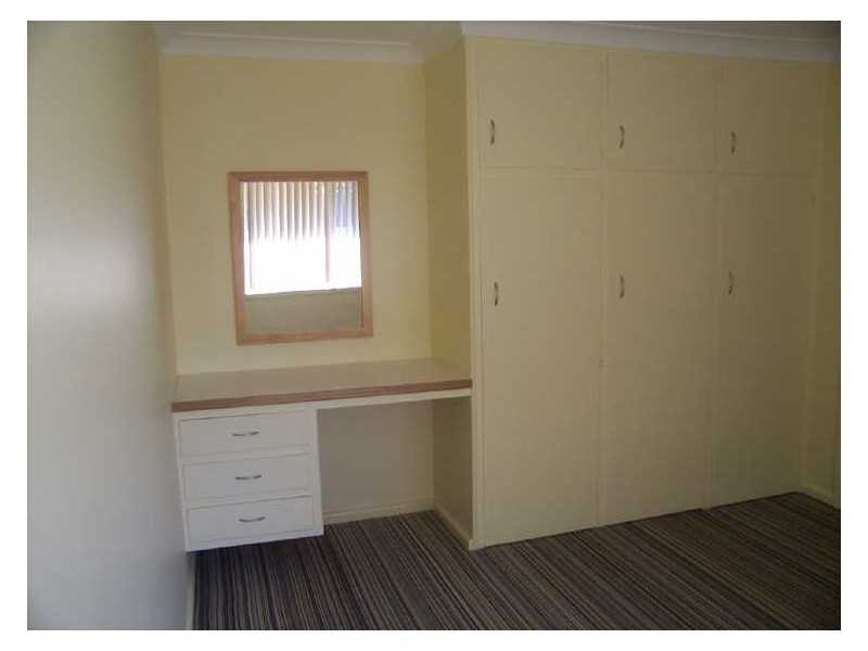 2/2 Daly Street, Cowra NSW 2794