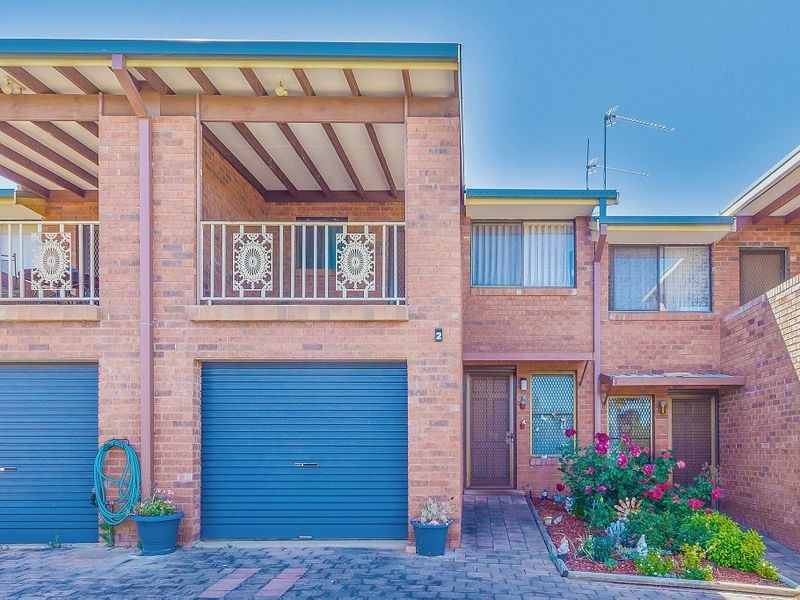 2/42 Evans Street, Cowra NSW 2794