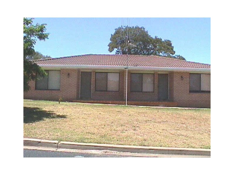 12A Coolabah Crescent, Cowra NSW 2794