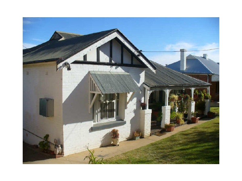 47 Liverpool Street, Cowra NSW 2794