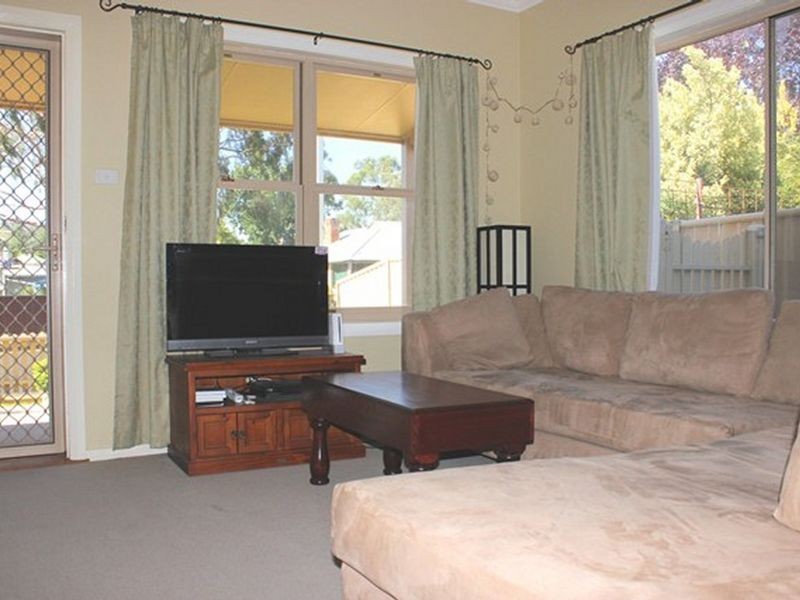 1a Argoon Street, Cowra NSW 2794
