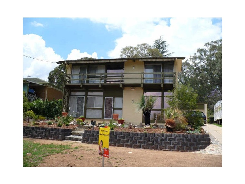 1 Henderson Street, Cowra NSW 2794