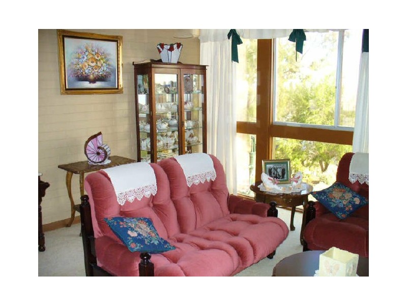 1 Henderson Street, Cowra NSW 2794