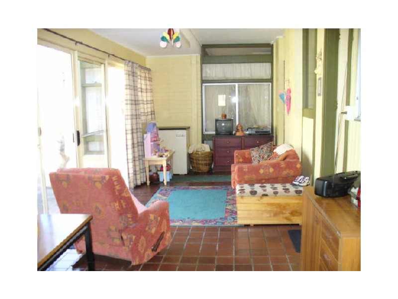 1 Henderson Street, Cowra NSW 2794