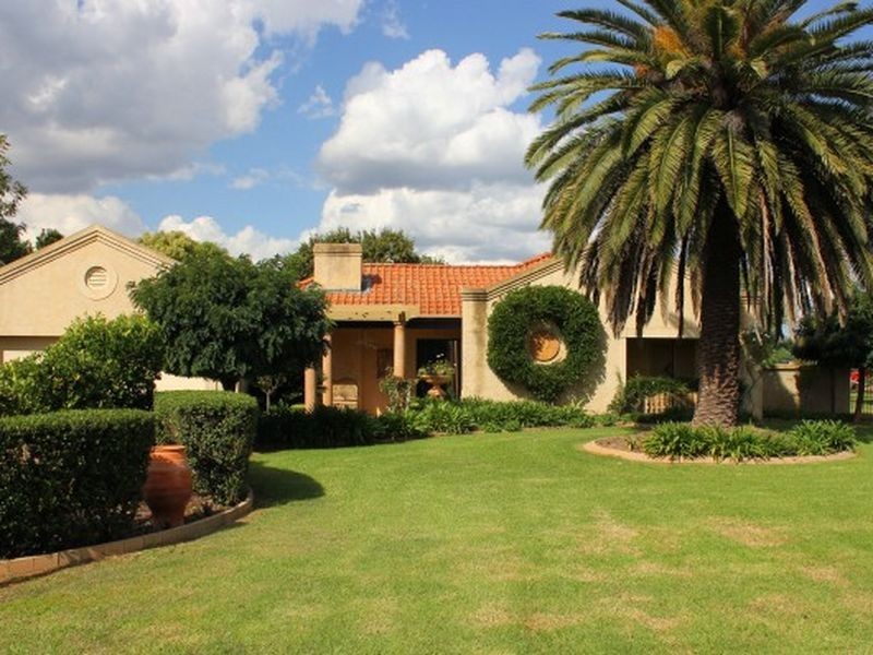 69 River Park Road, Cowra NSW 2794