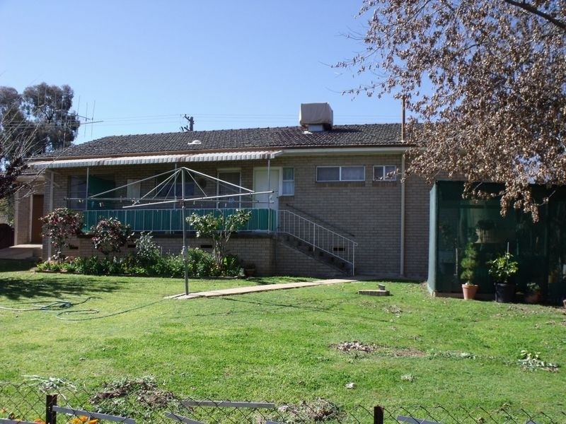 18 Binni Creek Road, Cowra NSW 2794