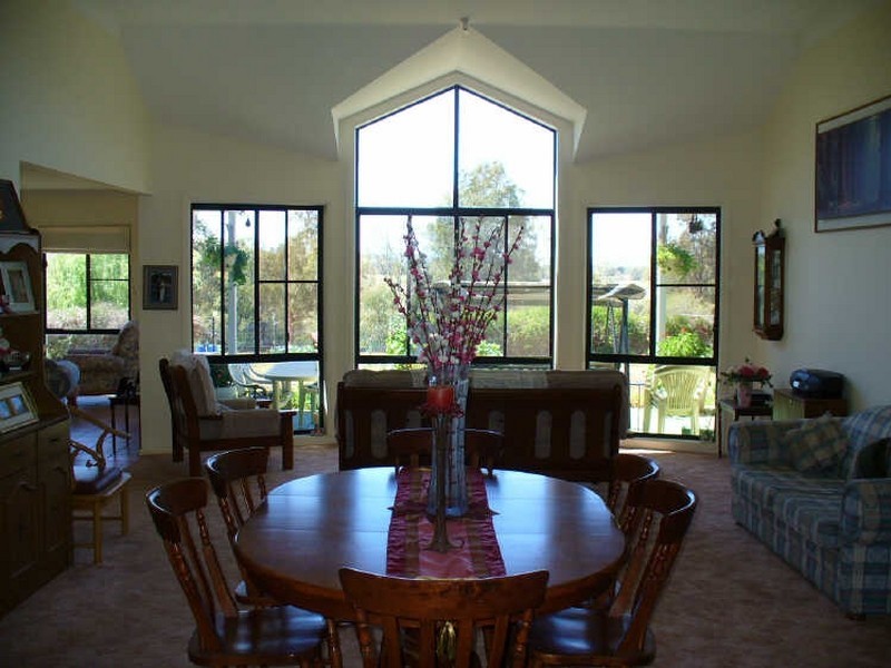 35 Dawson Drive, Cowra NSW 2794