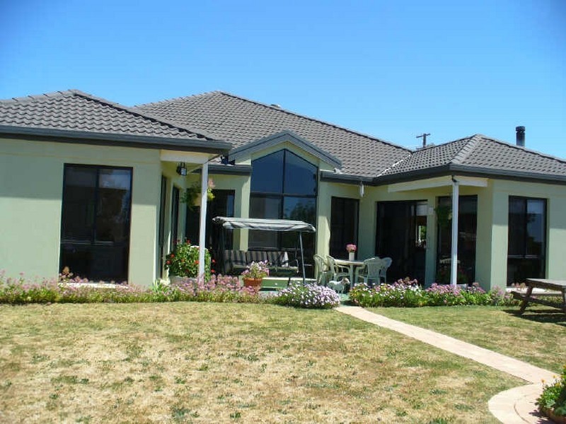 35 Dawson Drive, Cowra NSW 2794