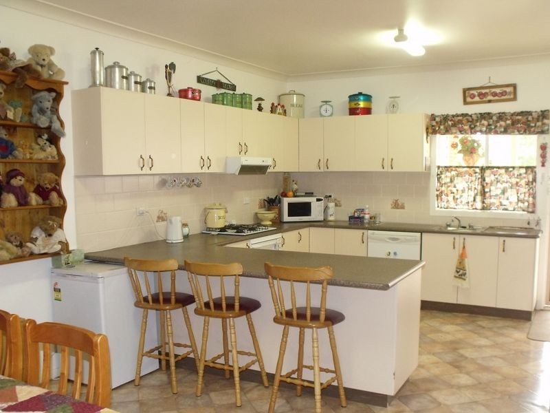 25 Brisbane Avenue, Cowra NSW 2794