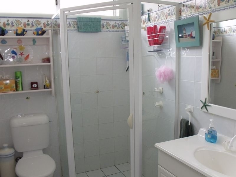 25 Brisbane Avenue, Cowra NSW 2794