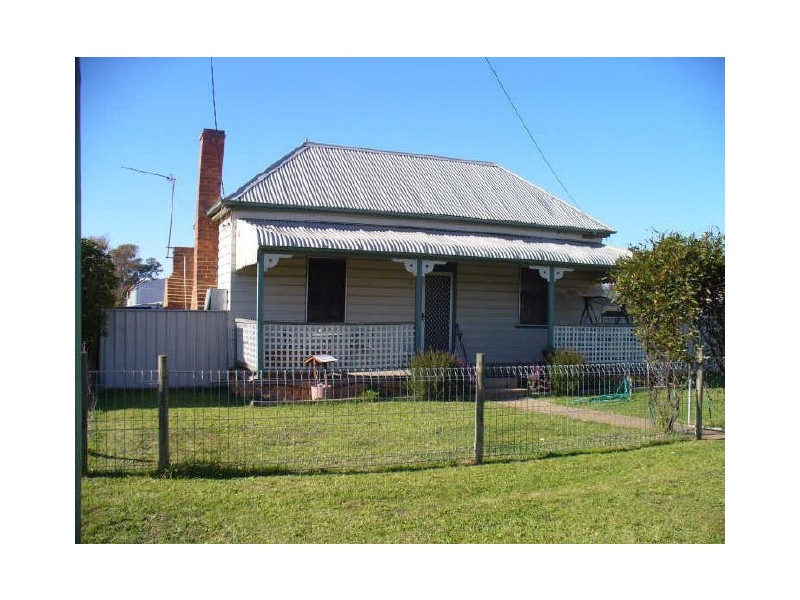 14 Shelley Street, Cowra NSW 2794
