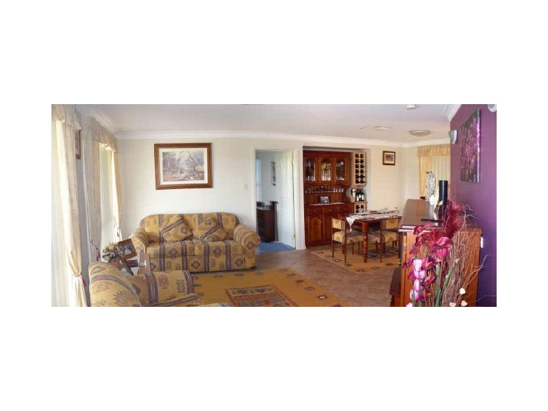 15 Valley View Road, Cowra NSW 2794