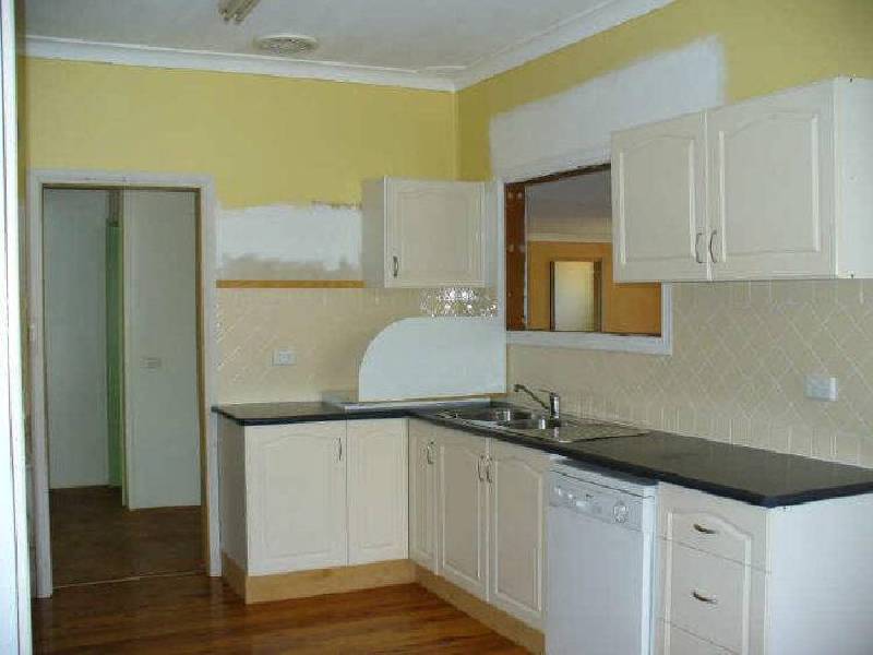 15 Newcombe Street, Cowra NSW 2794