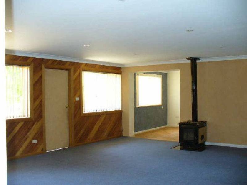 15 Newcombe Street, Cowra NSW 2794