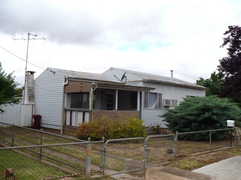 17 Mulyan Street, Cowra NSW 2794