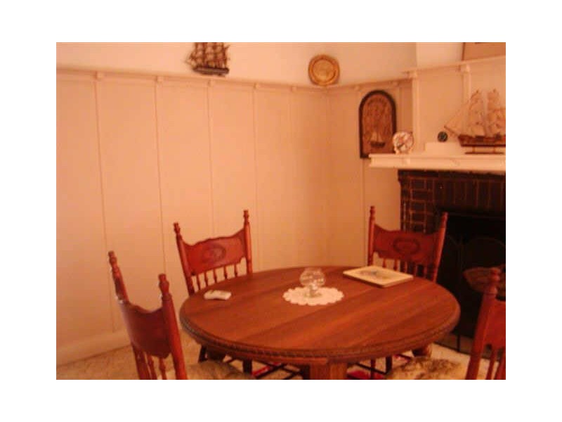 15 Carleton Street, Cowra NSW 2794