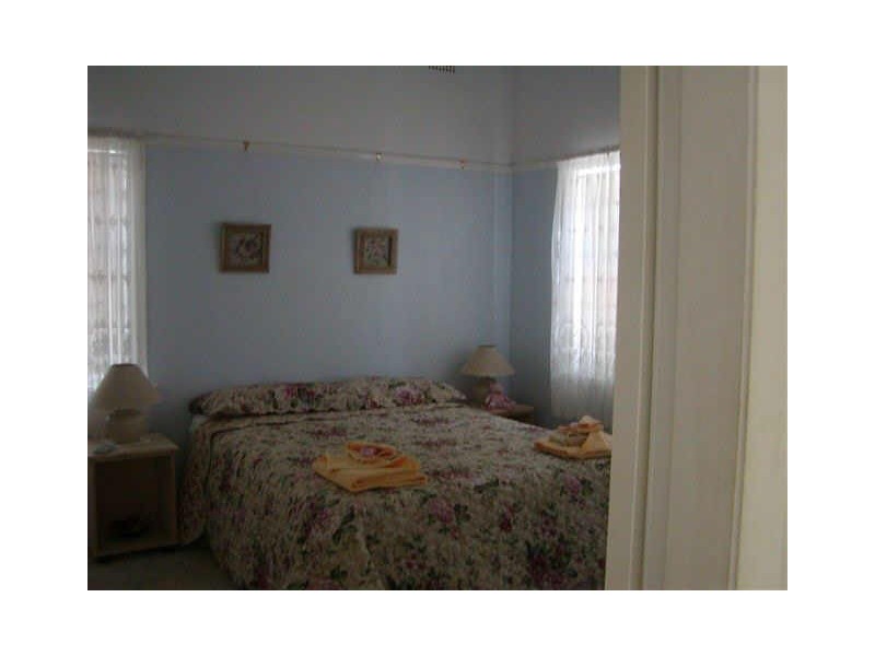 15 Carleton Street, Cowra NSW 2794