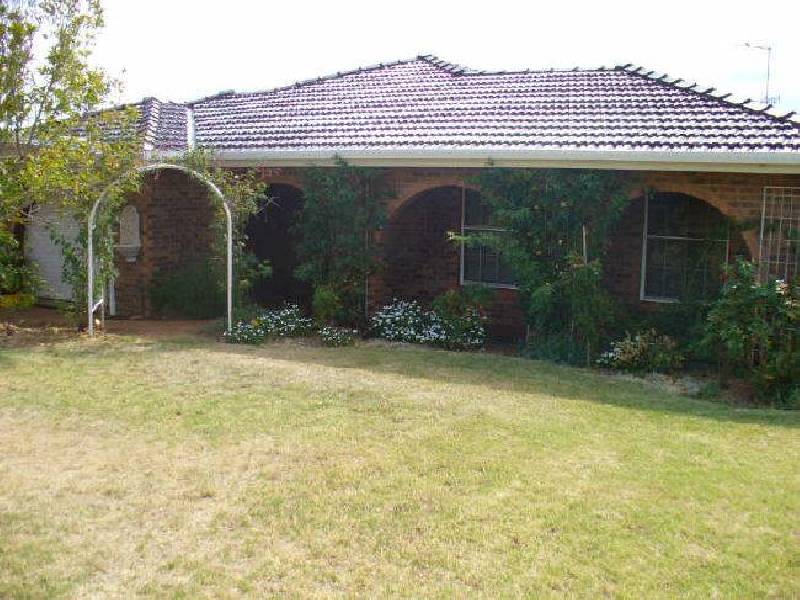 76 Binni Creek Road, Cowra NSW 2794