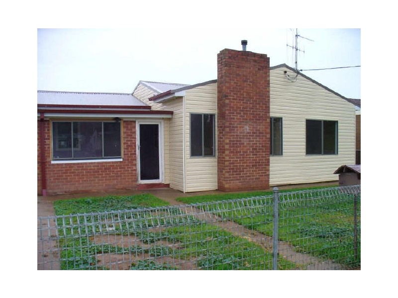 20 Kite Street, Cowra NSW 2794
