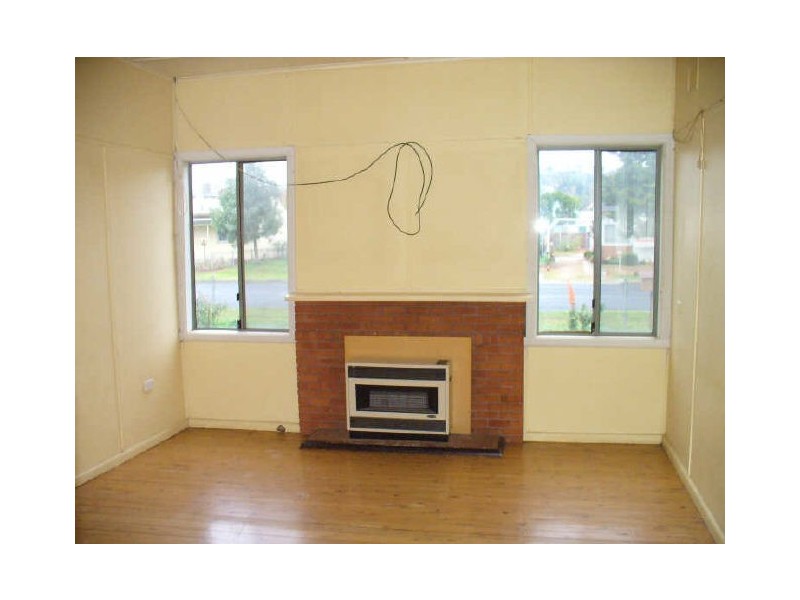 20 Kite Street, Cowra NSW 2794