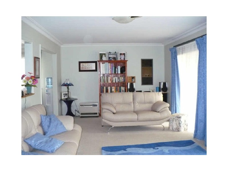 5 Karinya Street, Cowra NSW 2794