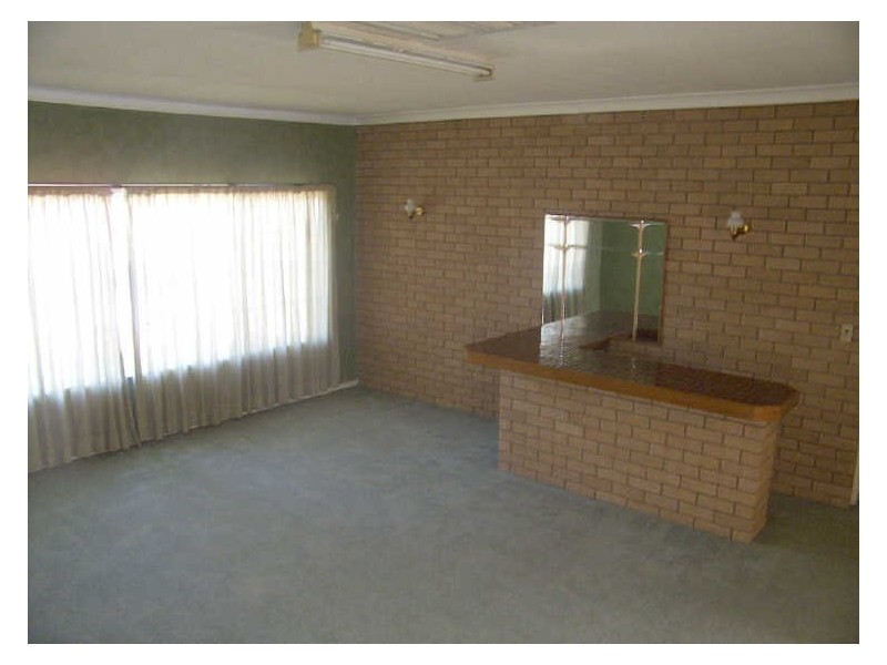 4 Duffey Avenue, Cowra NSW 2794