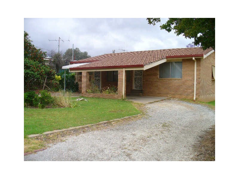 7 Dowell Street, Cowra NSW 2794