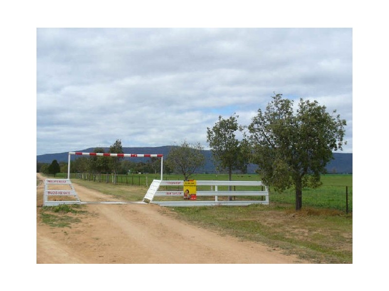 The Farm/158 Wongara Lane, Gooloogong NSW 2805
