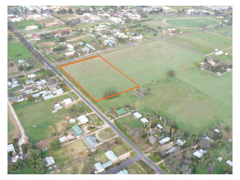 CNR Waratah & Hartley Street, Cowra NSW 2794