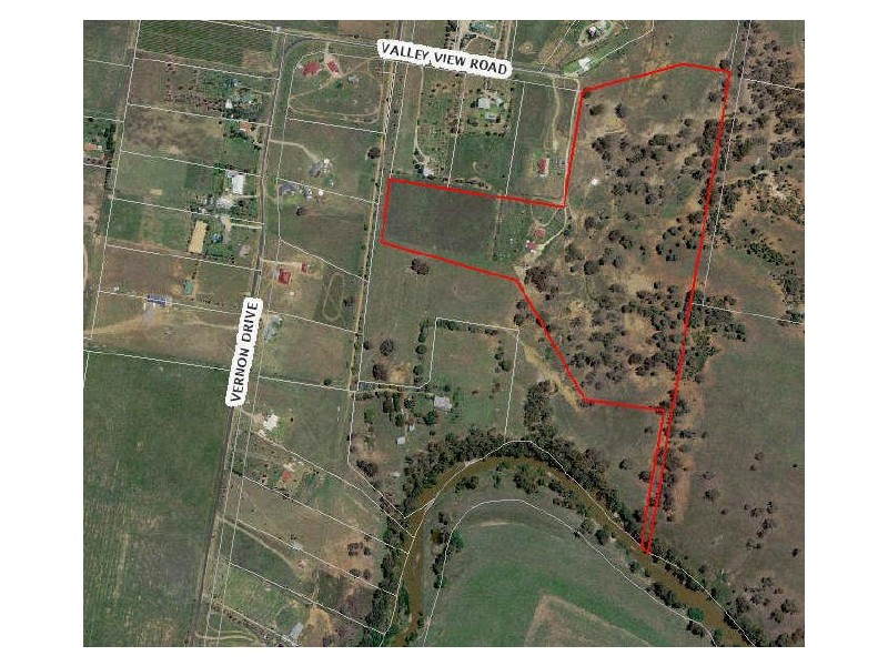 10 Valley View Road, Cowra NSW 2794