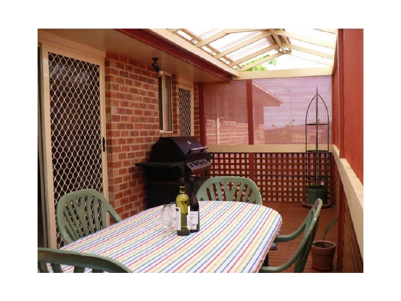12a Wahroonga Street, Cowra NSW 2794