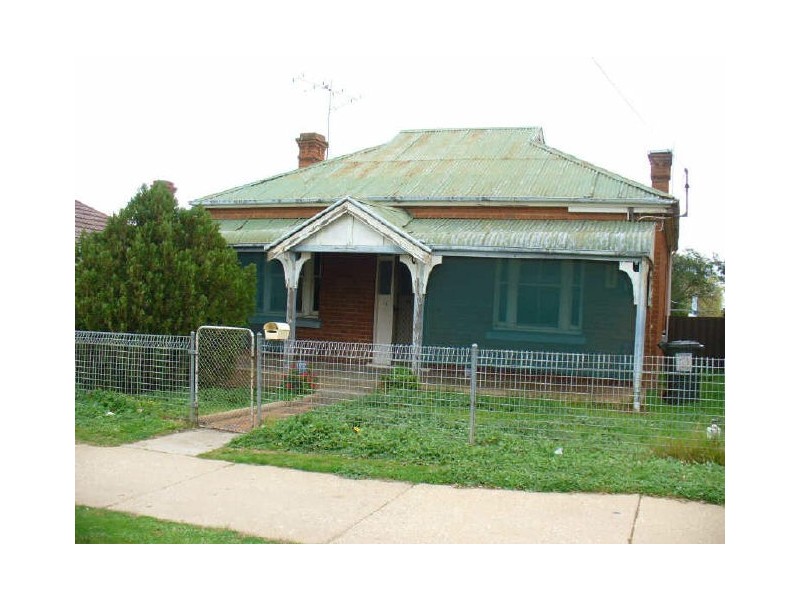 80 Brisbane Street, Cowra NSW 2794