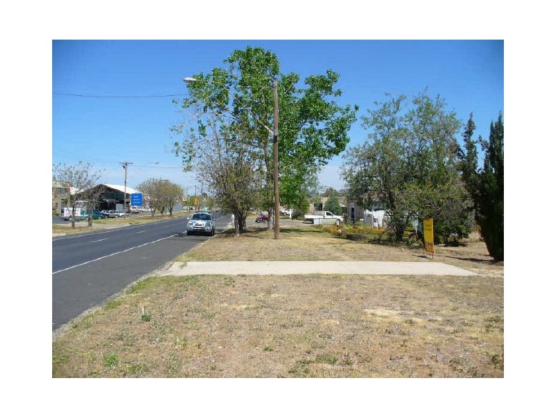 92 Redfern Street, Cowra NSW 2794