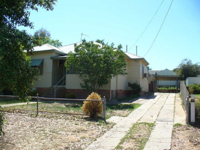 17 Nelson Street, Cowra NSW 2794