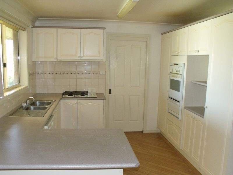 14 Eucalypt Close, Cowra NSW 2794