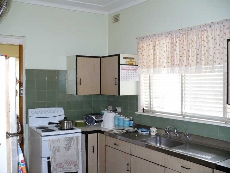 39 Comerford Street, Cowra NSW 2794